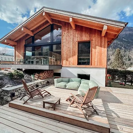 New Facing The Aiguilles De Chamonix Ferienhaus Les Houches